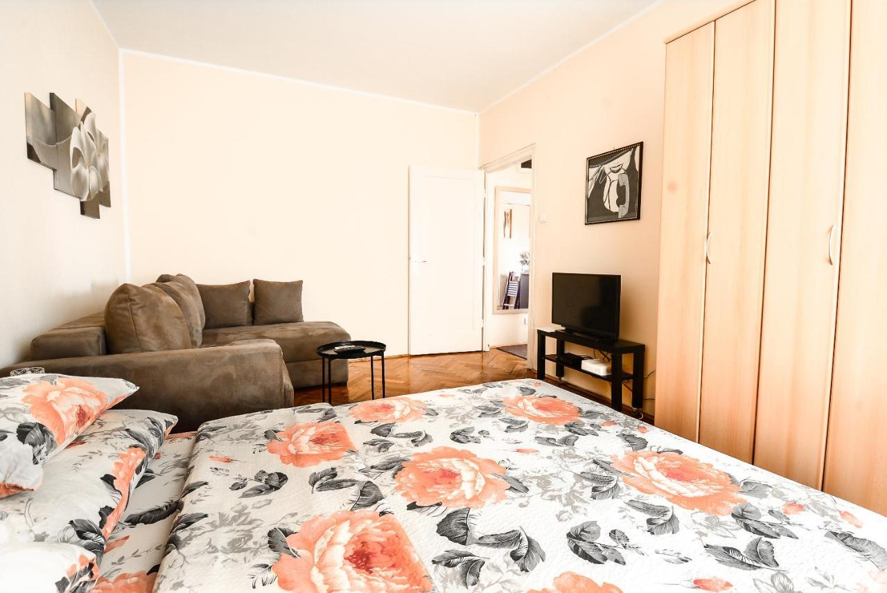 Apartment Petra 071 ベオグラード エクステリア 写真